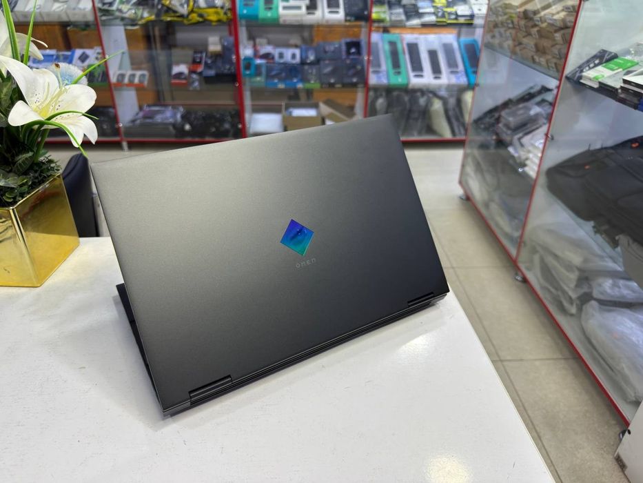 HP omen ryzen 9-5900HX 16/1000 SSD RTX 3070-8GB Ideal holatda