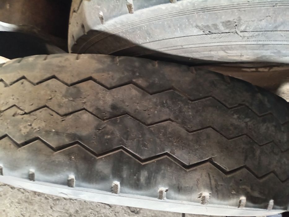 Продам колеса Кама 8штук с дисками.