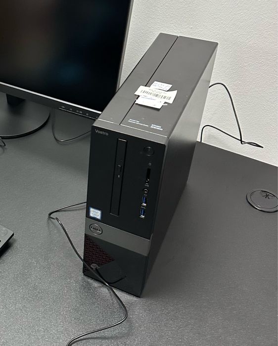 Echipament sala gaming scaune,calculatoare,mese,monitoare etc.