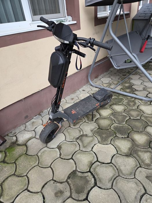 Vand kukirin g4 ca noua in perfecta stare  cu factura