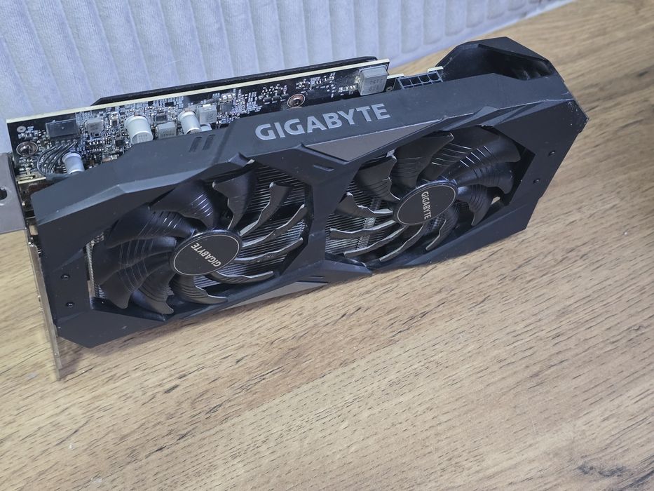 RTX 2060 12gb pt Ai/LLM Gigabyte