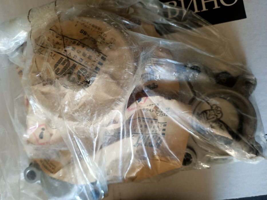 Продам помпу LX570