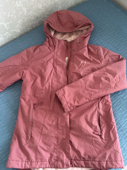 Продам одежда димесезонная