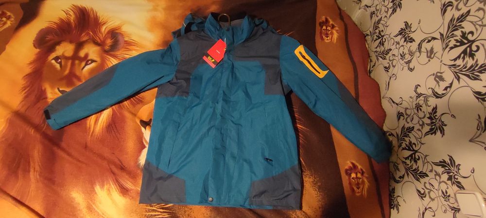 Куртка Ветровка продам