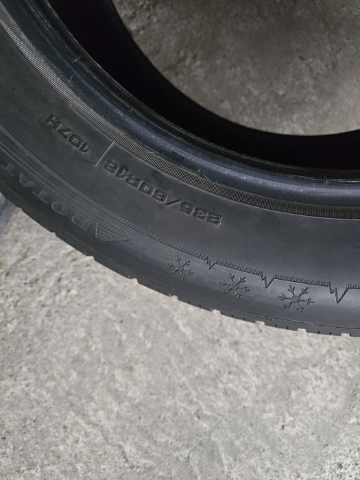 4 Броя 235/60/18 Dunlop 2x5,8mm 2x5mm