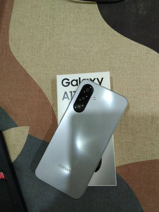 Samsung A17 8/256 talik sotiladi sastayaniya ideal.