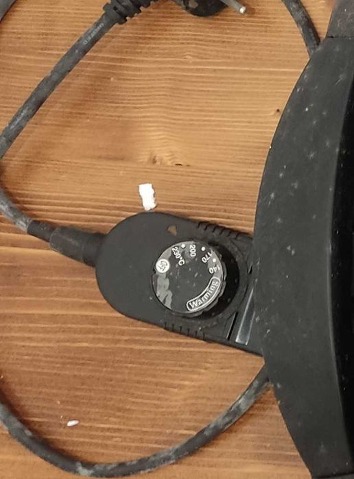 Електрическа скара Rohnson 2000w с незалепващо покритие.