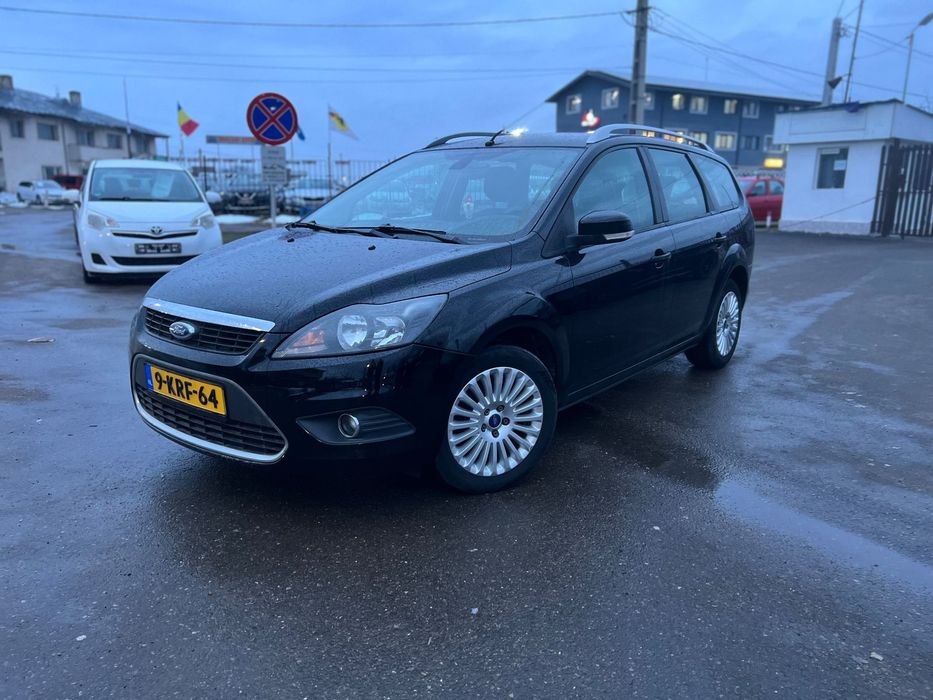 Ford Focus TITANIUM model unicat cu opțiuni de top 2010 EURO 5