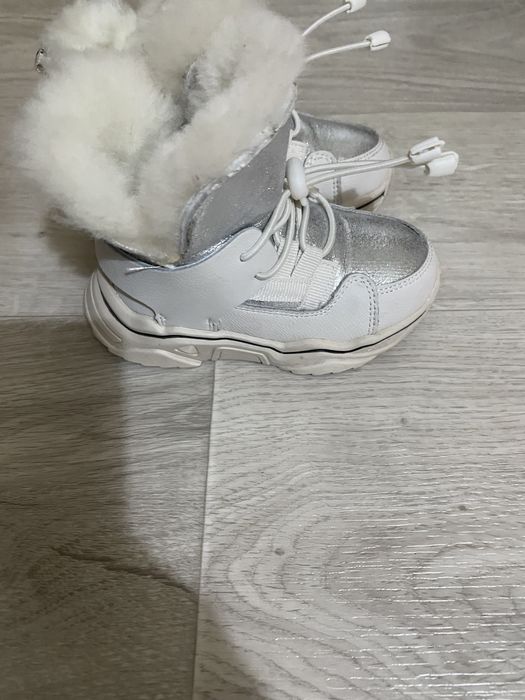 Продам детские  сапоги