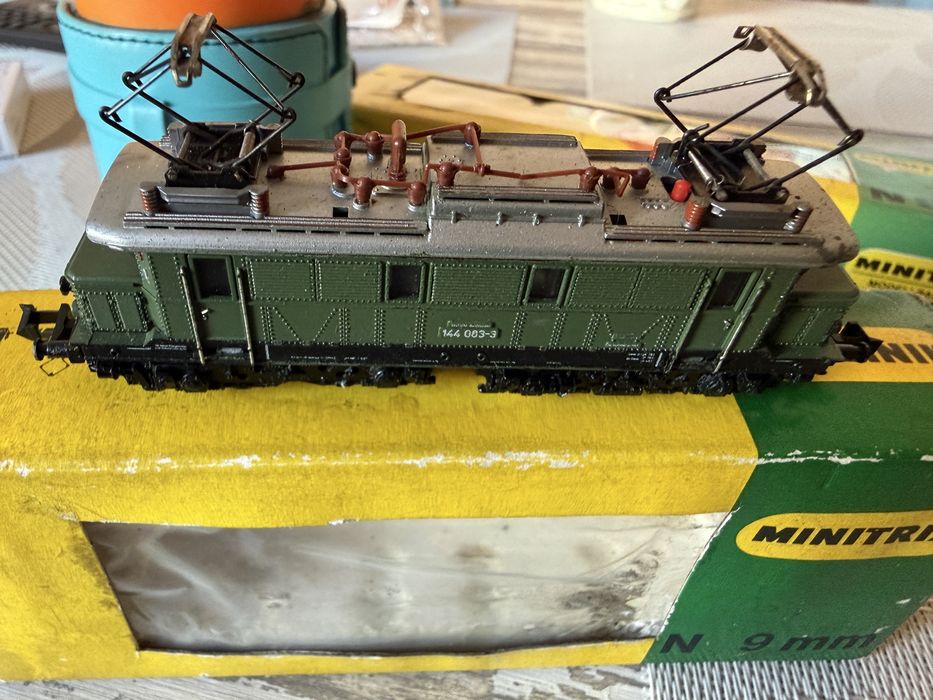 Minitrix хоби локомотиви