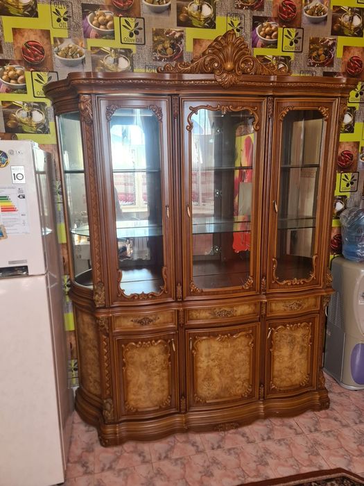 Срочно гарнитур 200 мын тенге