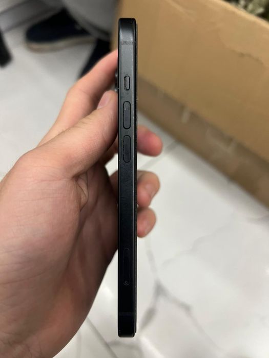 Айфон 15 128 гб.