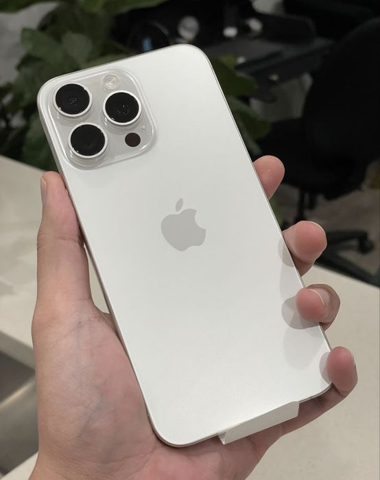 IPhone 15 Pro Max /Sim/256/ White Titanium