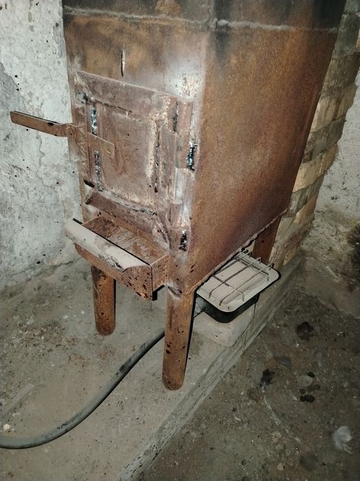 Продам печь на отработке