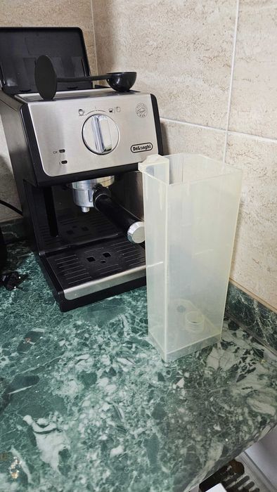 Продам кофемашину Delonghi