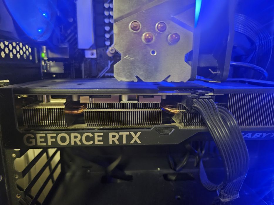 GIGABYTE rtx 4070 12gb OC