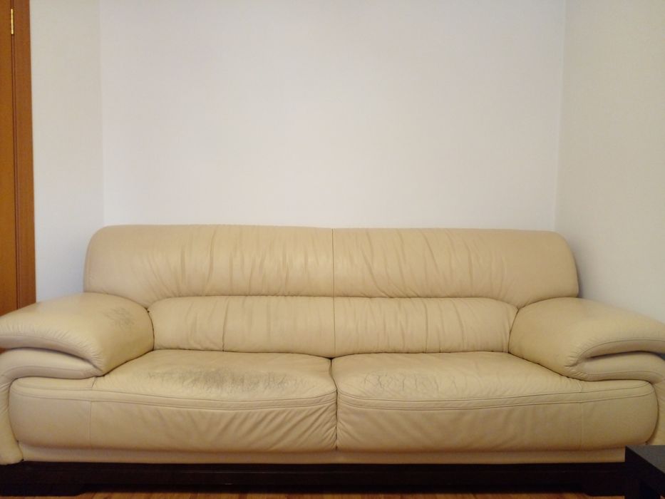 Диван длиной 2.45 м