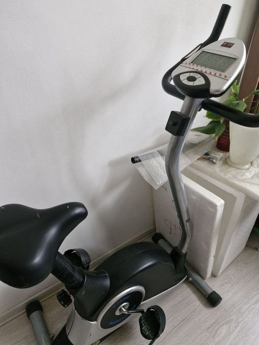 Велотренажёр спортивный