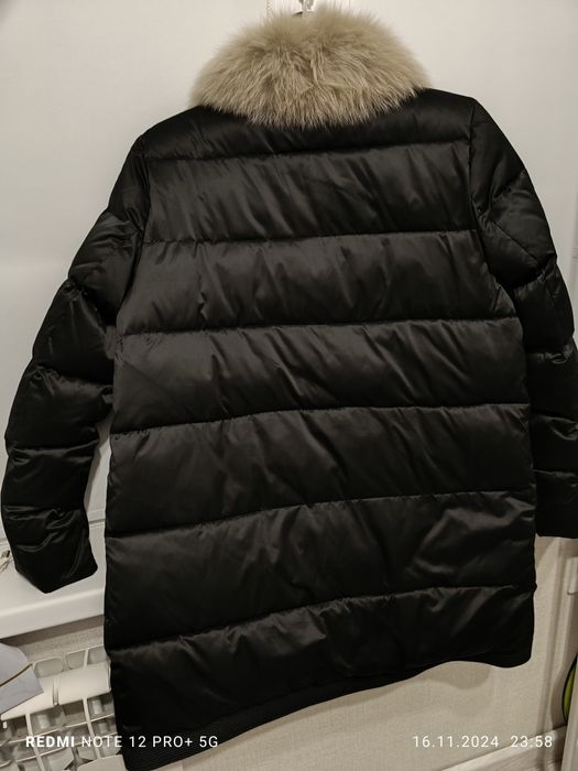 Зимняя куртка продается