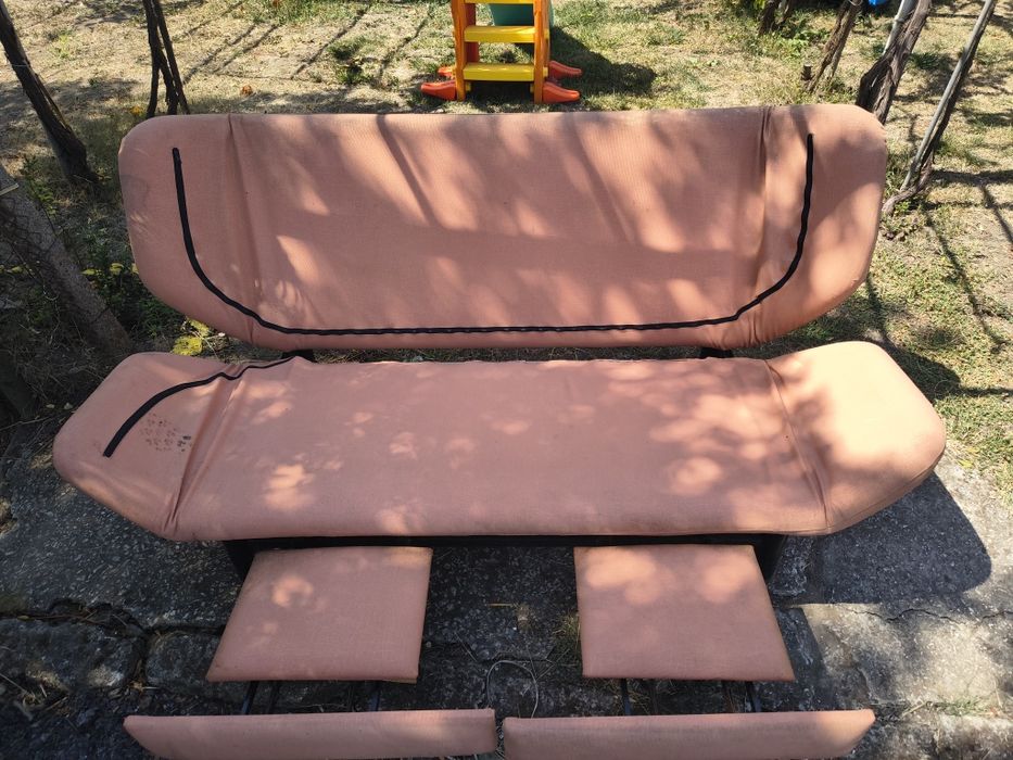 Диван - Разчупен