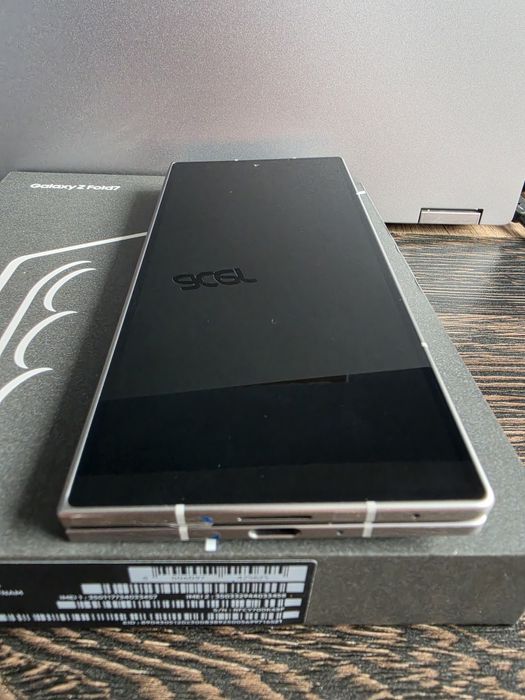 Samsung galaxy Z fold 7 512gb