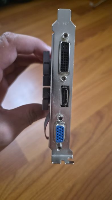 Placă Video AMD Radeon HD 6450
