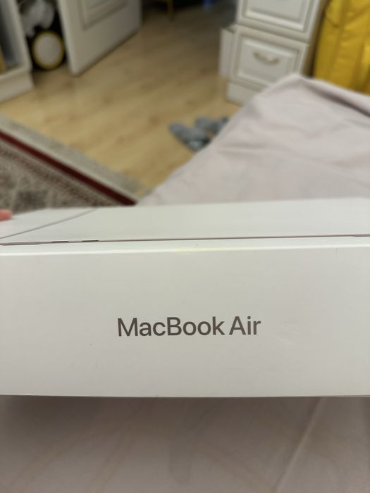 Продам новый макбук М4(256гб)