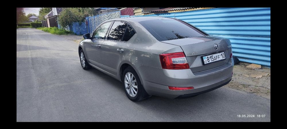 Автомобиль Шкода