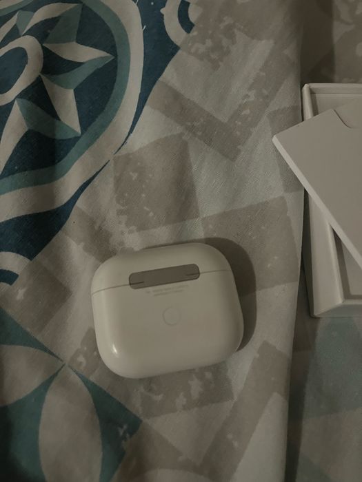 AirPods (3rd genration]