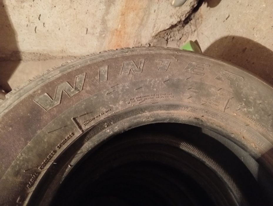 Продам зимние шины, размер 265/65R/17