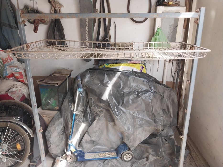 Стеллаж с колесиками