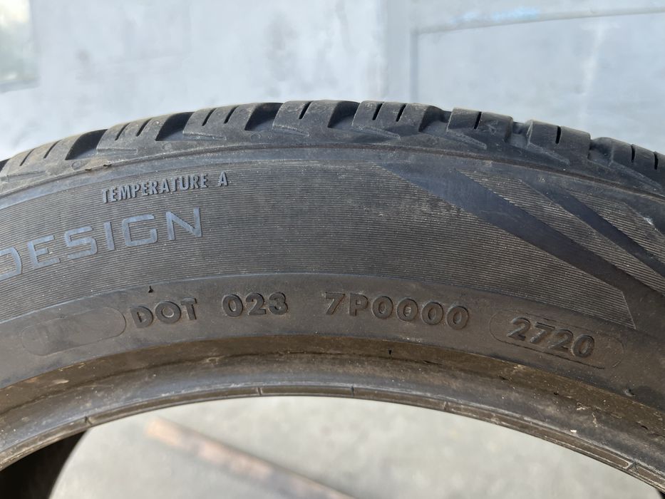2 бр. всесезонни гуми 205/50/17 Vredestein DOT 2720 5,5 mm