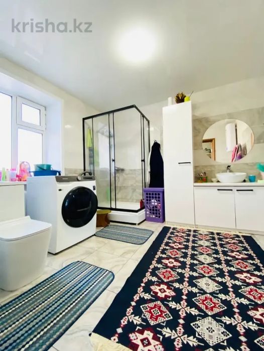 Продам двухэтажный дом