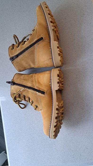 Ghete STUPS cu blana 25