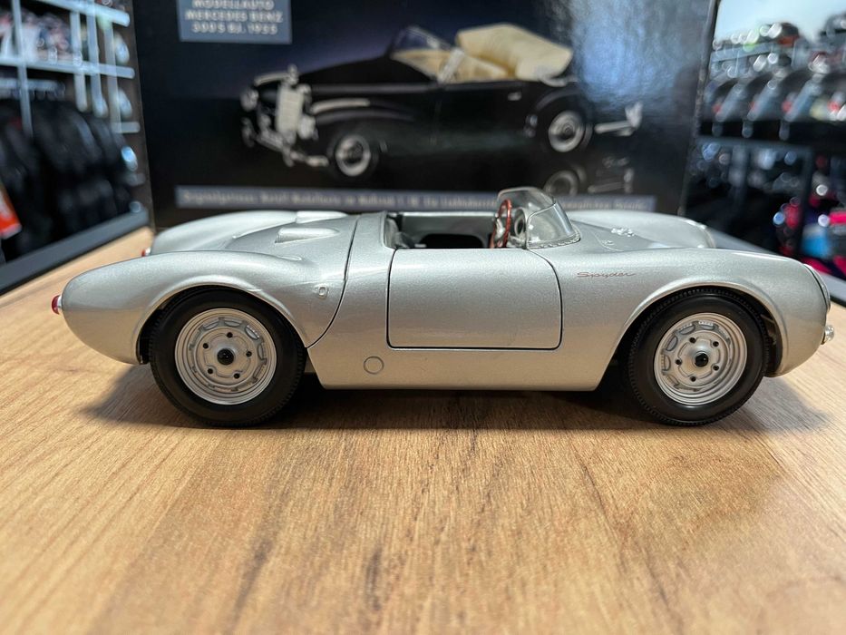 Метална колекционерска колички MAISTO PORSCHE 550 SPYDER мащаб 1:18