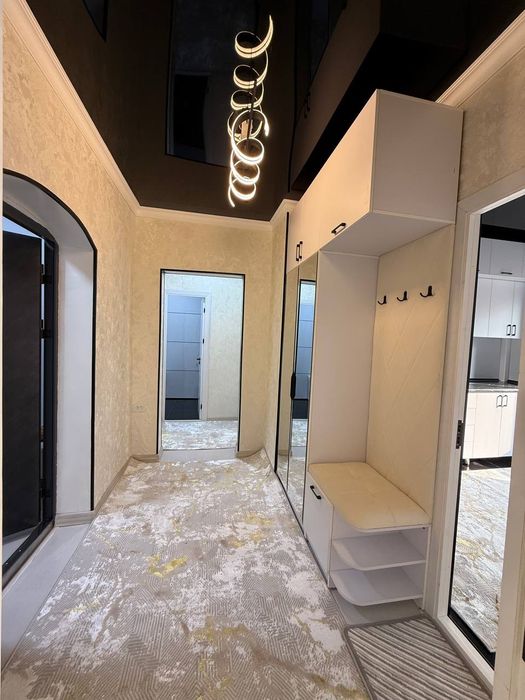 2 квартира опши коридор 130м2 срочно