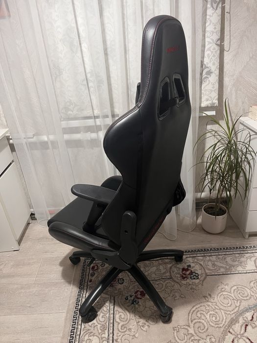 Игровое кресло glhf