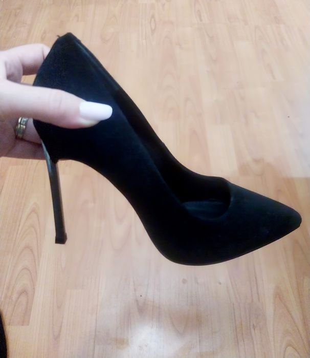 Pantofi damă Benvenuti , marime 37 negri ,doar o singura purtare !