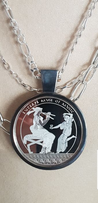 Сребърни бижута медальон с монета подходящ и за подарък уникат