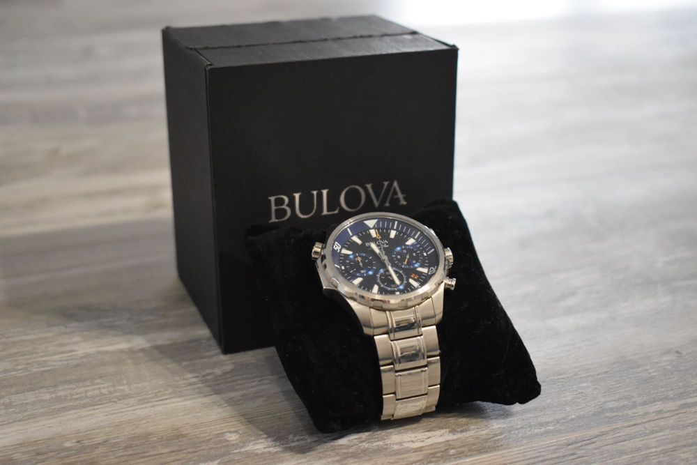 Bulova часовник оригинал