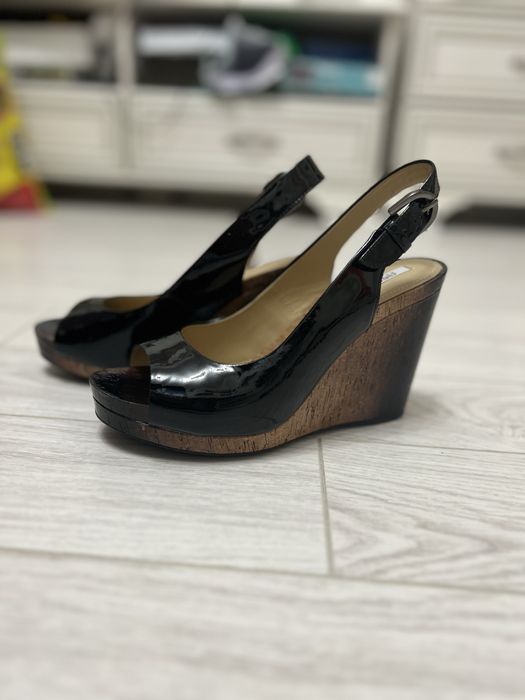 Продам новые басаножки Geox