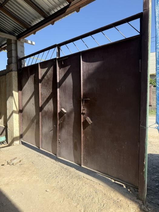 Б/у  варота мен унитаз