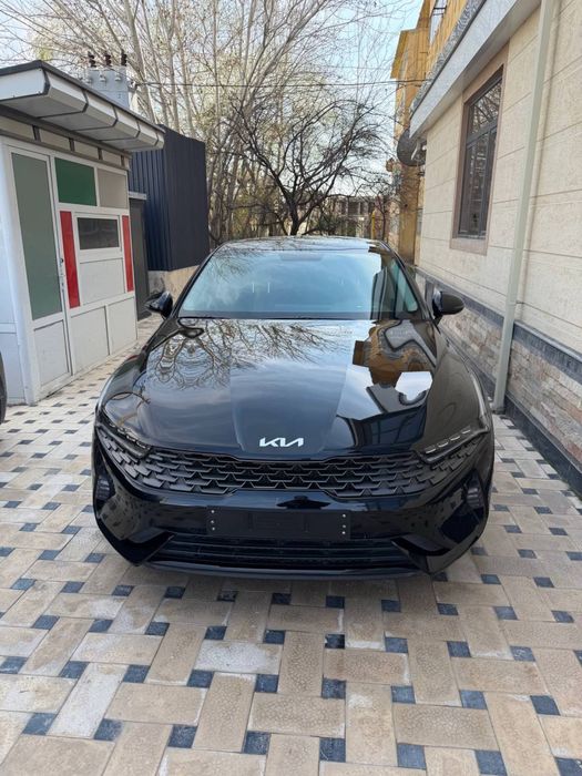 Kia k5 2023 yil