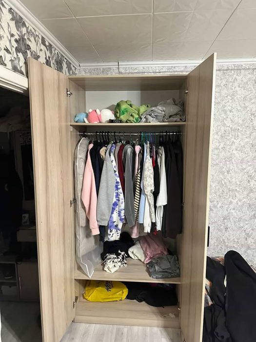 шкаф бежевый 2 метра