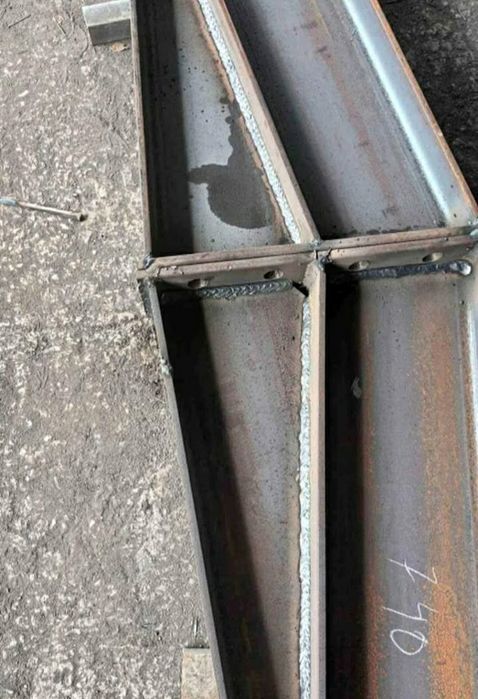 Vând hală metalică 10 m lățime 10 m lungime cu 4 m înălțime