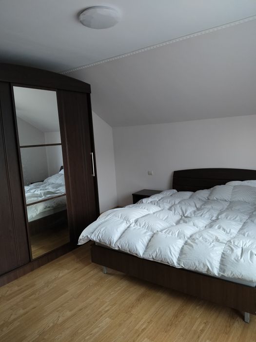 Închiriez casă Florești