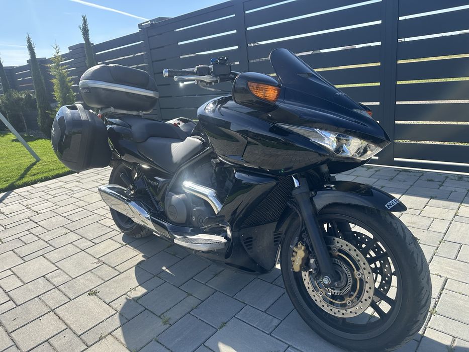 Honda DN-01 NSA700A ABS – 61 CP – Automat – Full Touring – Topcase/sidecase GIVI – Revizie făcută