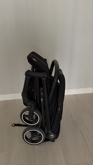 Продаю коляску Cybex Beezy