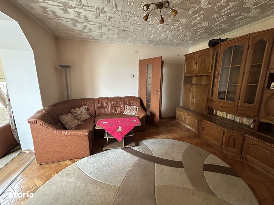 Vand apart.3 cam.ultracentral,B-dul Dragalina,et.1/4,centrala pe gaz