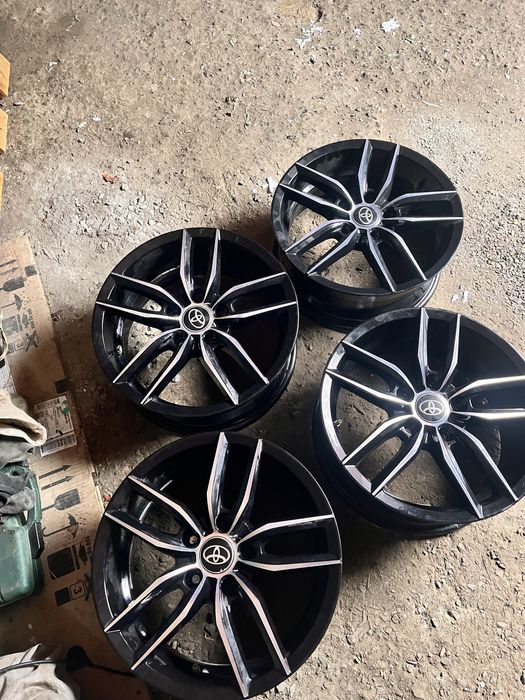 Продам комплект дисков!